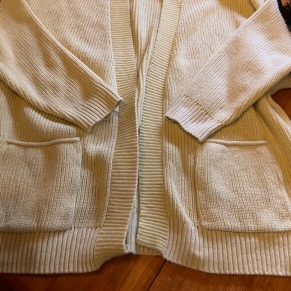 Cardigan - Picture 2 of 2